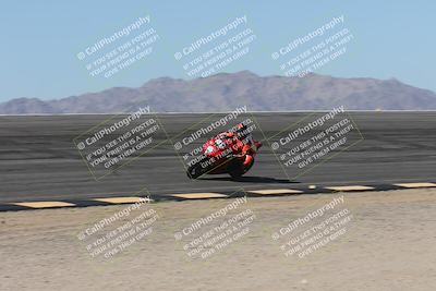 media/Oct-13-2025-Moto Forza (Mon) [[a66d839500]]/3-B Group/Session 2 (Bowl)/